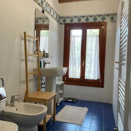 Δωμάτια σε οικογενειακή κατοικία Iside *